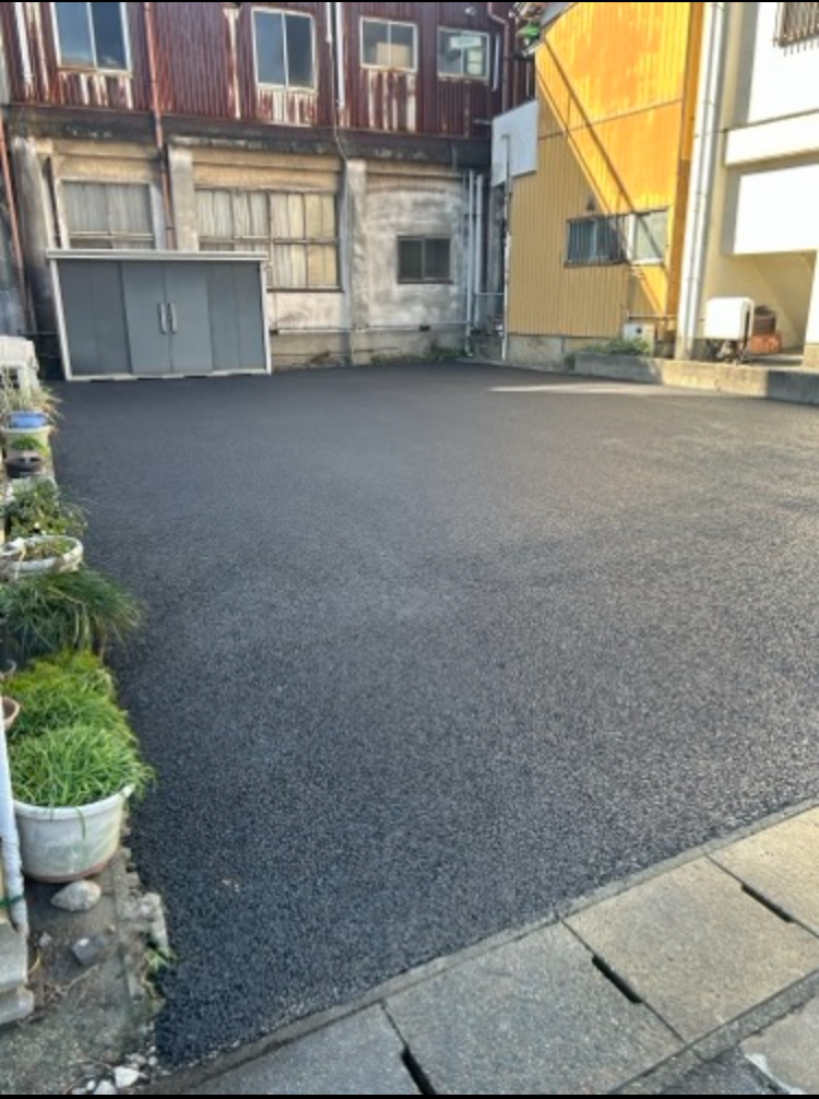 別の現場の駐車場　施工前